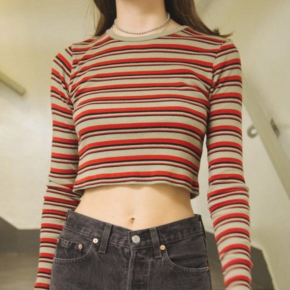 Brandy Melville Santana Top - Picture 1 of 4